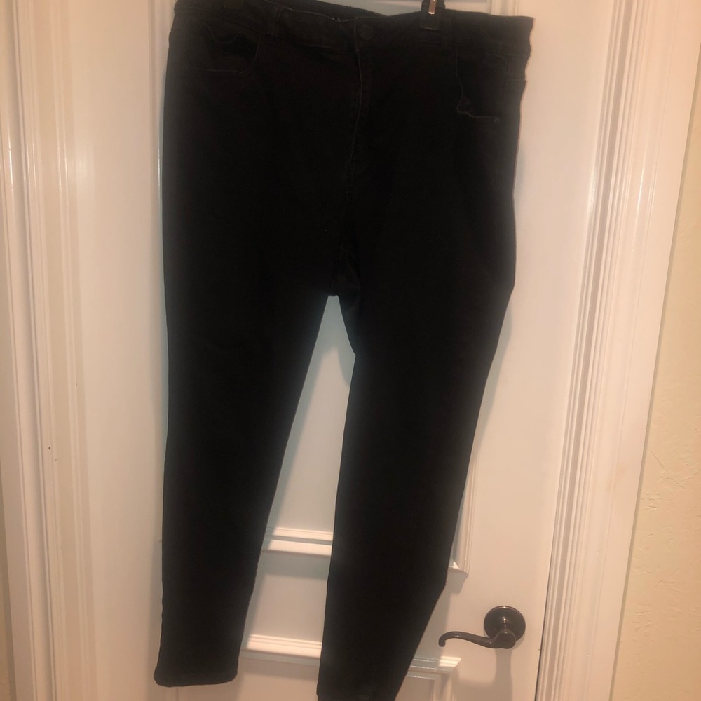 Black skinny jeans